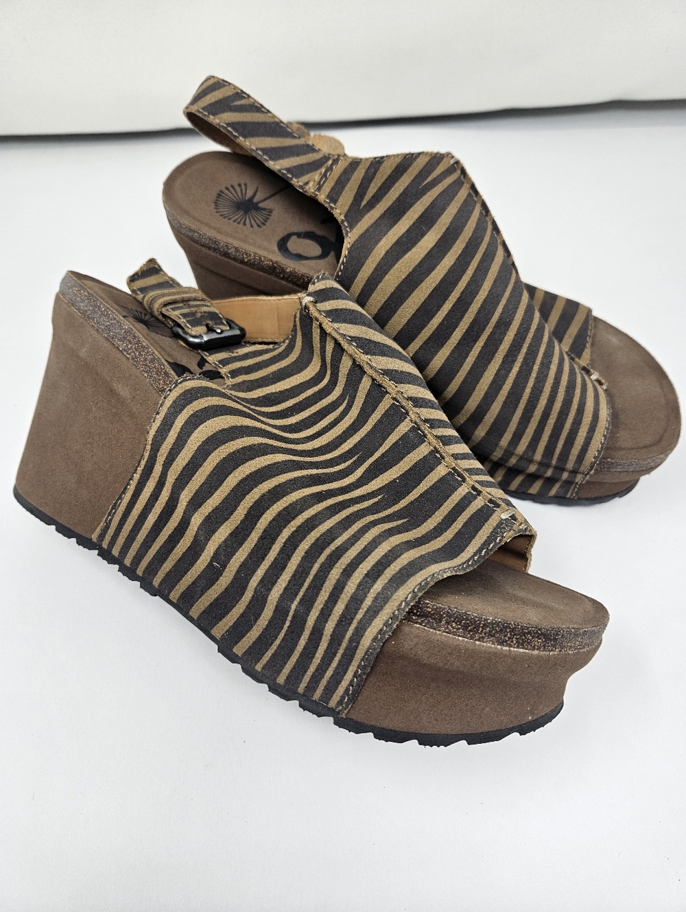 OTBT Jaunt Wedge Zebra Stripe Leather Slingback Sandals Size 9M Boho Festival